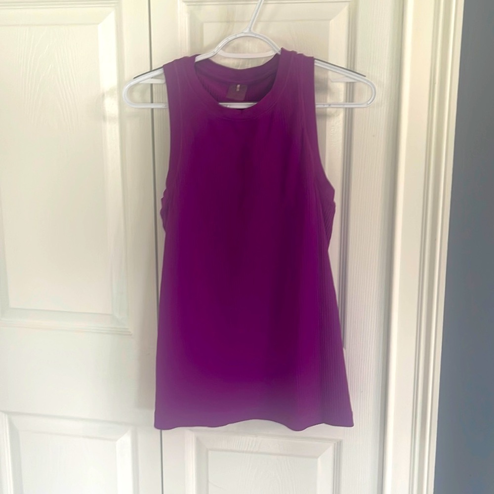 Calia Tank